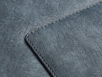 Тёмно-серый